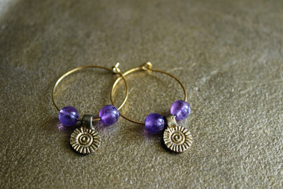 Earrings with amnethyst beads